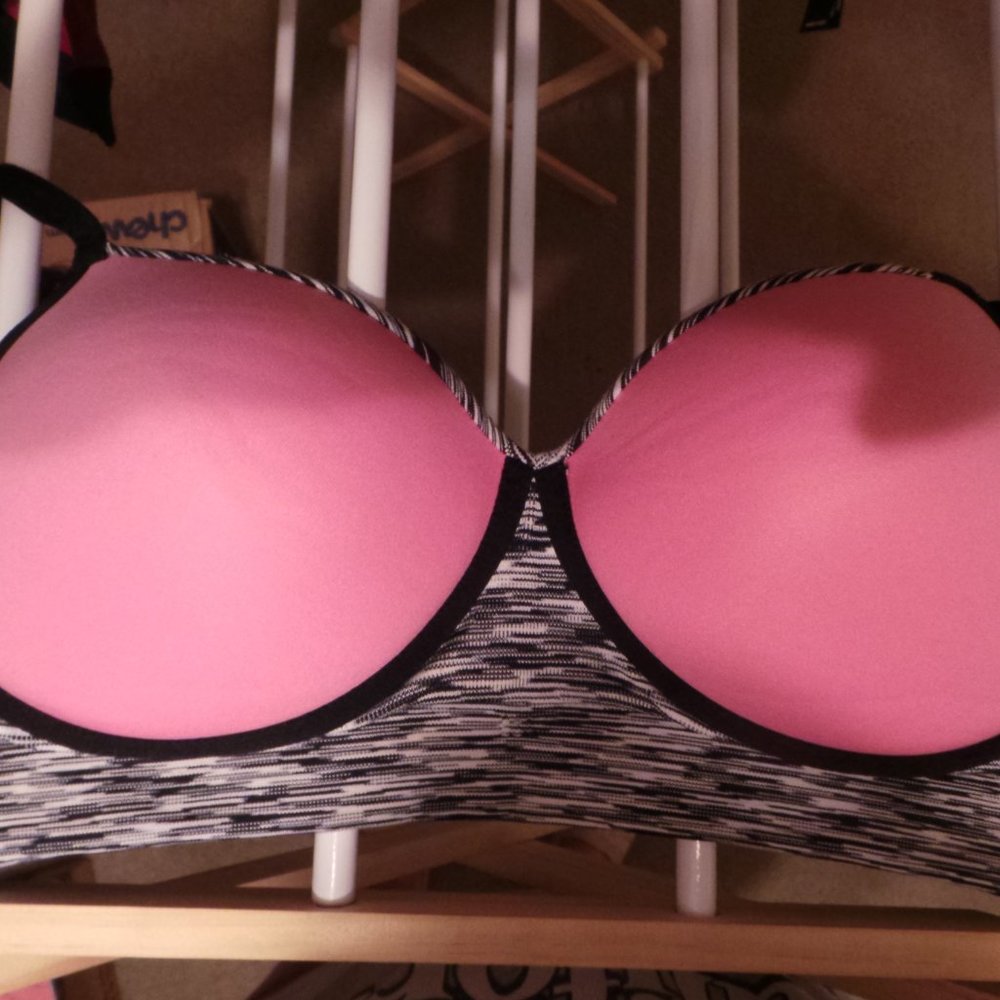 VS Pink Sports Bra size LG - Picture 5 of 6